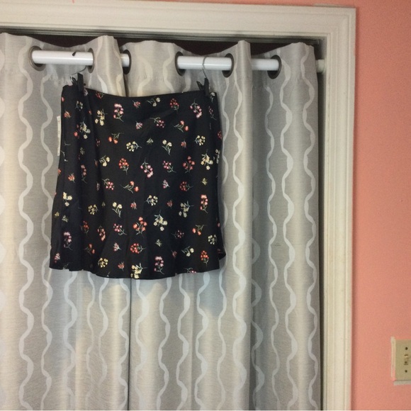 Wildflower Skirt - Picture 2 of 3